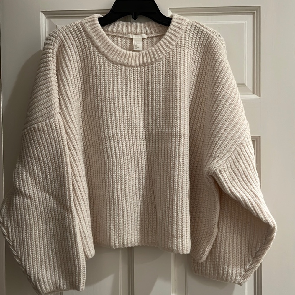 H&M oversized rib knit sweater M NWT cream wool